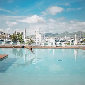Corso & Hotell Ibiza stad